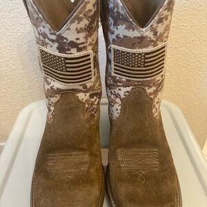Ariat Tan Cowboy Boots